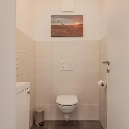 Апартаменты Wittmunder Strasse 24a 50237 *