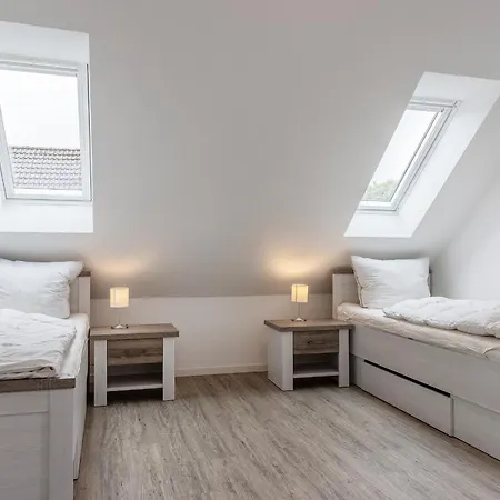 Wittmunder Strasse 24a 50237 Апартаменты *