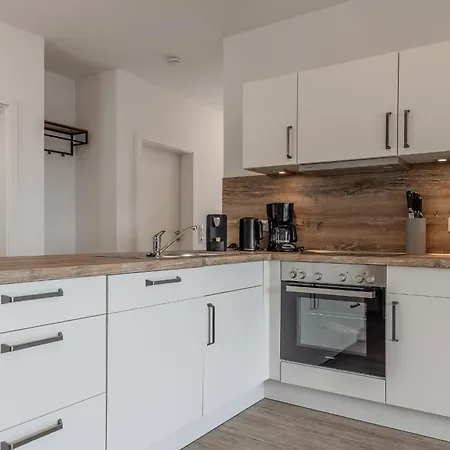 Апартаменты Wittmunder Strasse 24a 50237 Каролинензиль