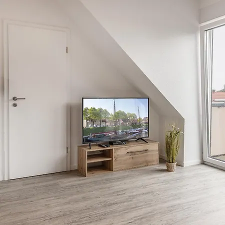 Апартаменты Wittmunder Strasse 24a 50237 Каролинензиль